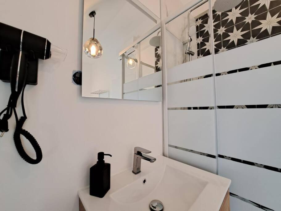 Mascate - Appartement Climatise En Hypercentre Reims Exterior photo