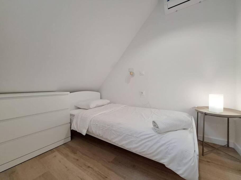 Mascate - Appartement Climatise En Hypercentre Reims Exterior photo